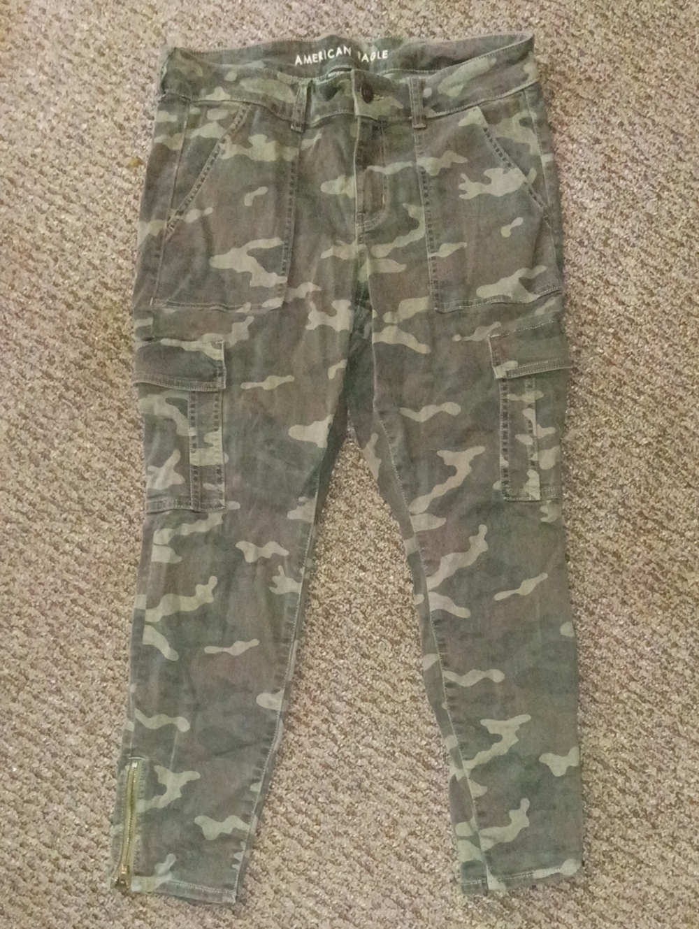 American Eagle Outfitters  Camo Cargo Skinny Jeans Size 14